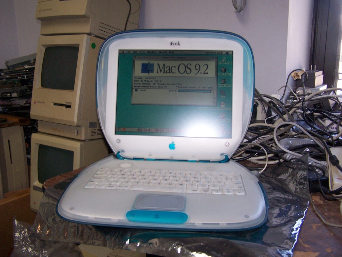 Apple Macintosh iBook G3 Clamshell Blueberry 320MB, OS 9.2.1