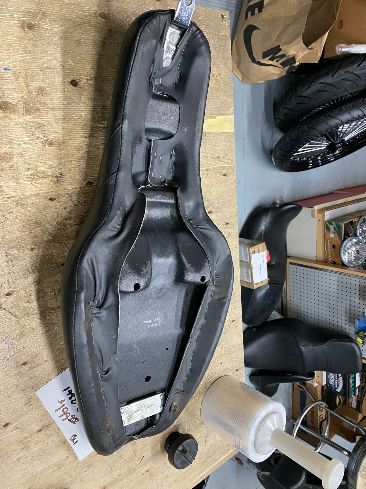 Leather Badlander Seat Harley sportster ironhead Evo 19822003 Low