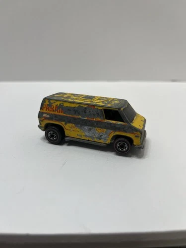 Vintage 1974 Hot Wheels Redline Super Van Paramedic Ambulance Yellow Hong Kong