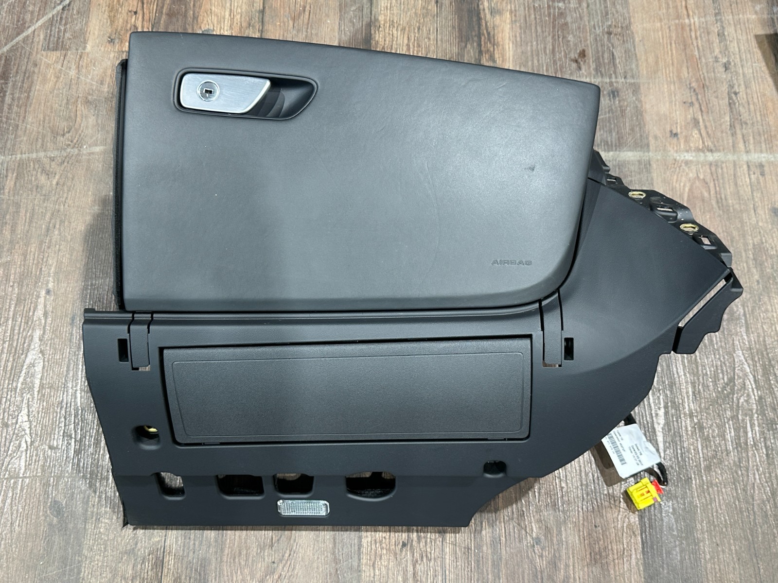 Audi R8 2017 Glove box