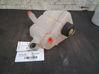 2022 Alfa Romeo Giulia Coolant Reservoir 3040651