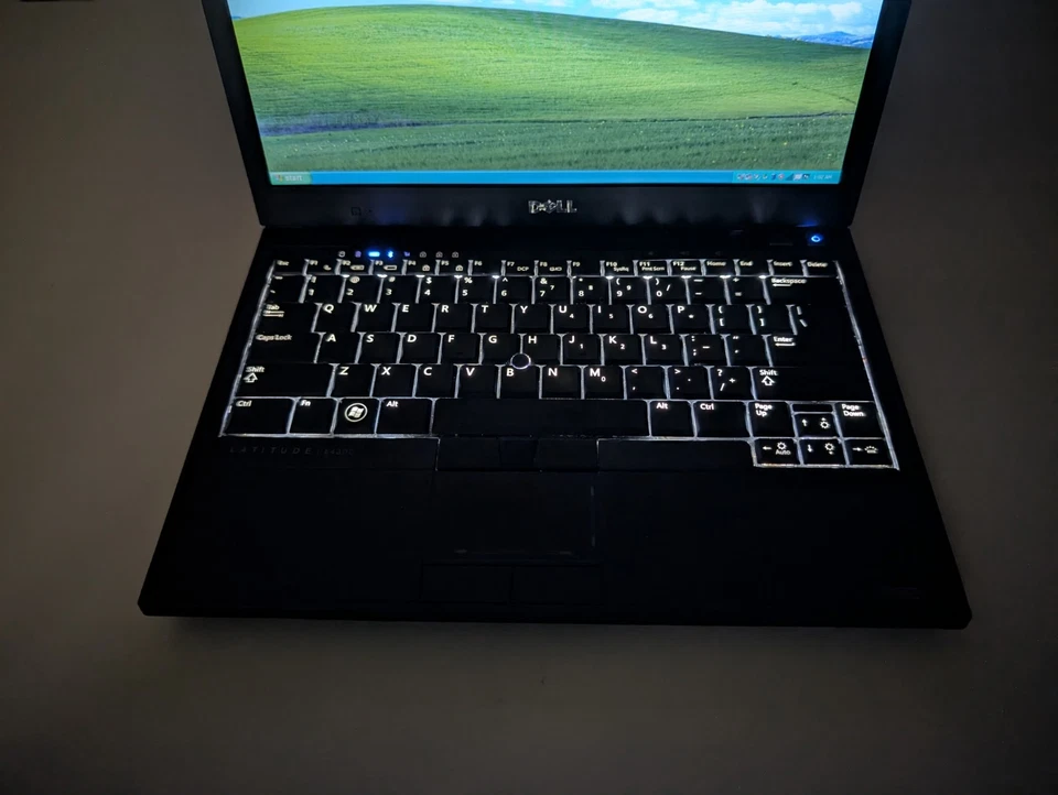 XP! Dell Latitude E4300 — Core 2 Duo • 4GB RAM • 500GB HDD • DVD+RW • Backlit - Image 3 of 4