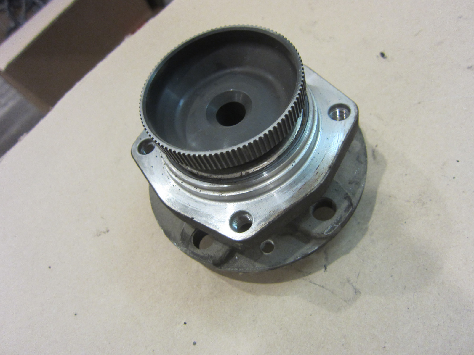 Ferrari 355,348,512  - Front Hub Bearing Complete W/Gear - P/N 142882