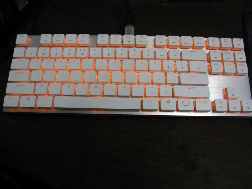 Cooler Master SK-630 USB wired keyboard - Tested Working - White Version - Image 2 of 4