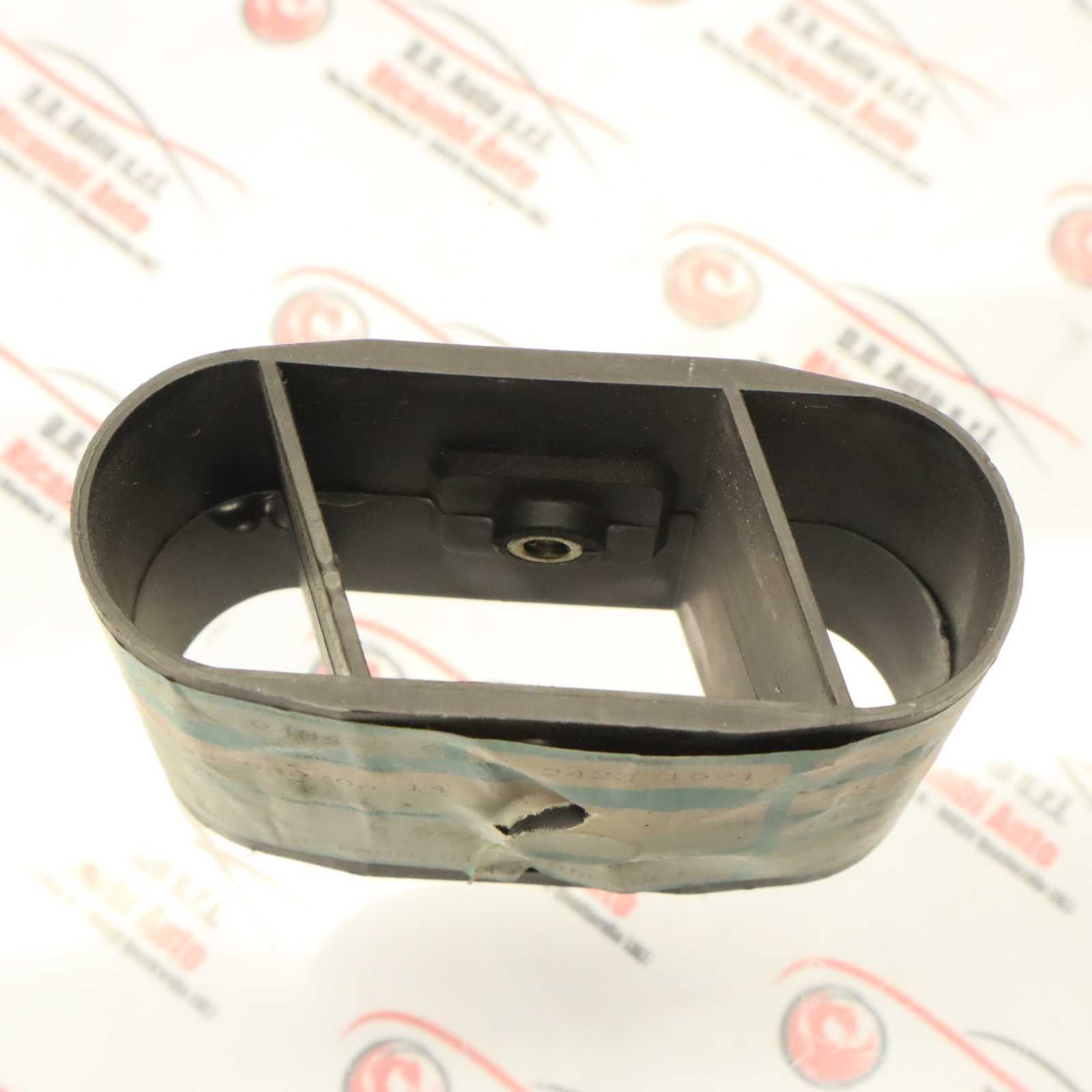 A1248800614 MERCEDES W124 Bracket on Bumper Covering Lateral 