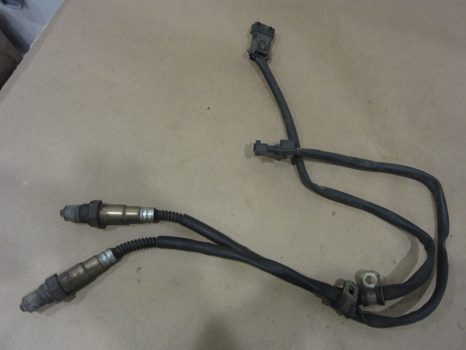 Maserati 4200,Quattroporte Set Of Two/ Rear O2 Sensors  Lambda Feelers 191412