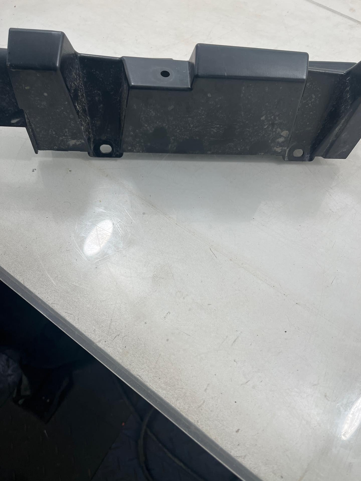 RH Rocker Moulding BRACKET 4T0853998B OEM LAMBORGHINI HURACAN 19