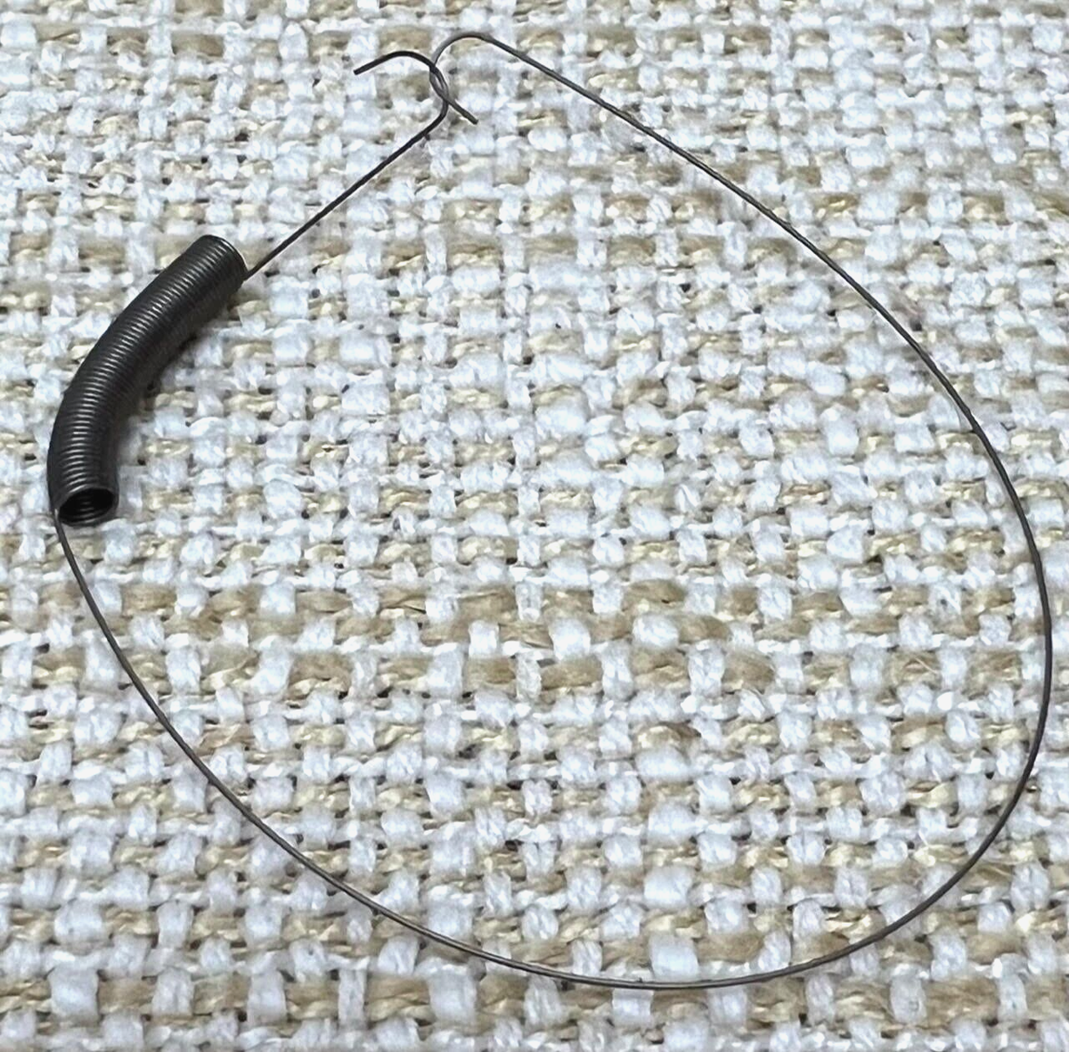 Briggs & Stratton 692207 Governor Link Spring for Horizontal