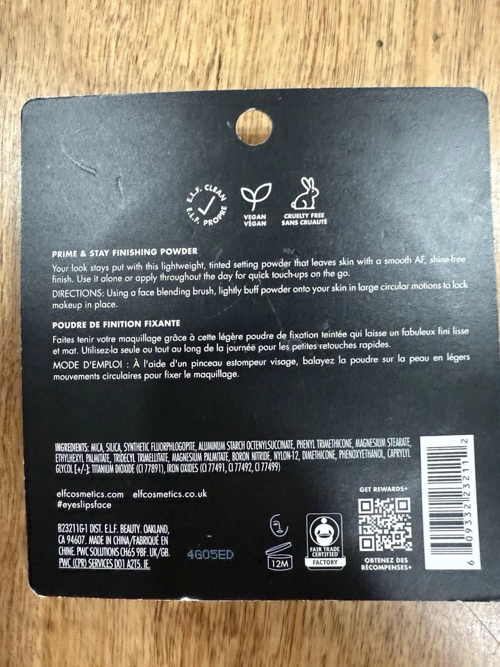 e.l.f. Prime & Stay Finishing Powder, Sets 0.18 Ounce (Pack of 1), Sheer  - Image 2 of 2