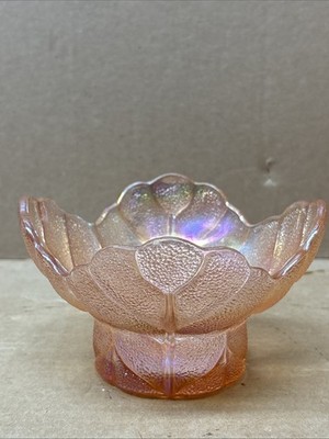 L. E. Smith Vintage pink iridescent carnival glass cabbage leaf candle holder. 