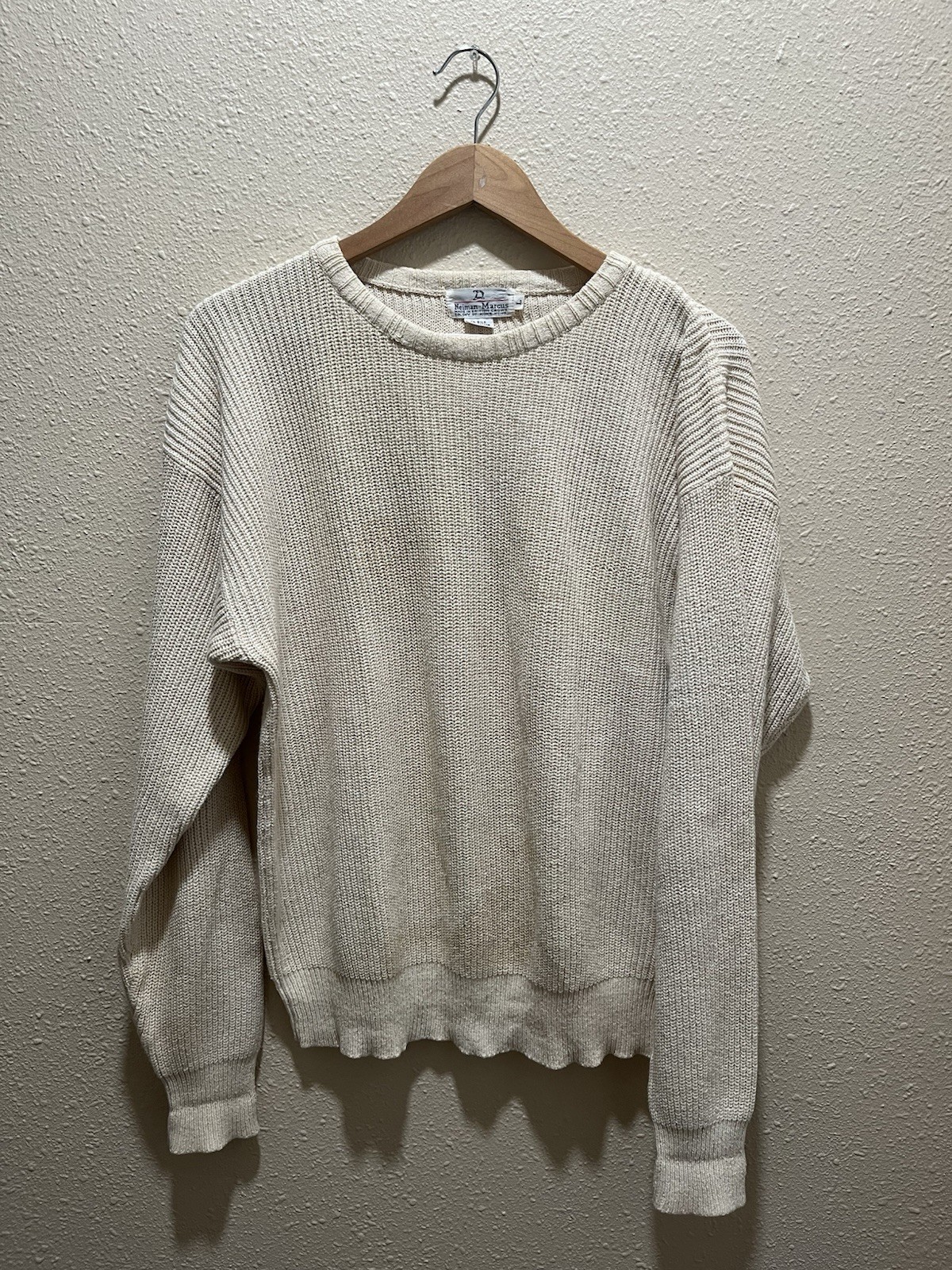 VTG NEIMAN MARCUS KNITTED SWEATER SIZE LARGE MADE IN BRITISH CROWN SILK/COTTON
