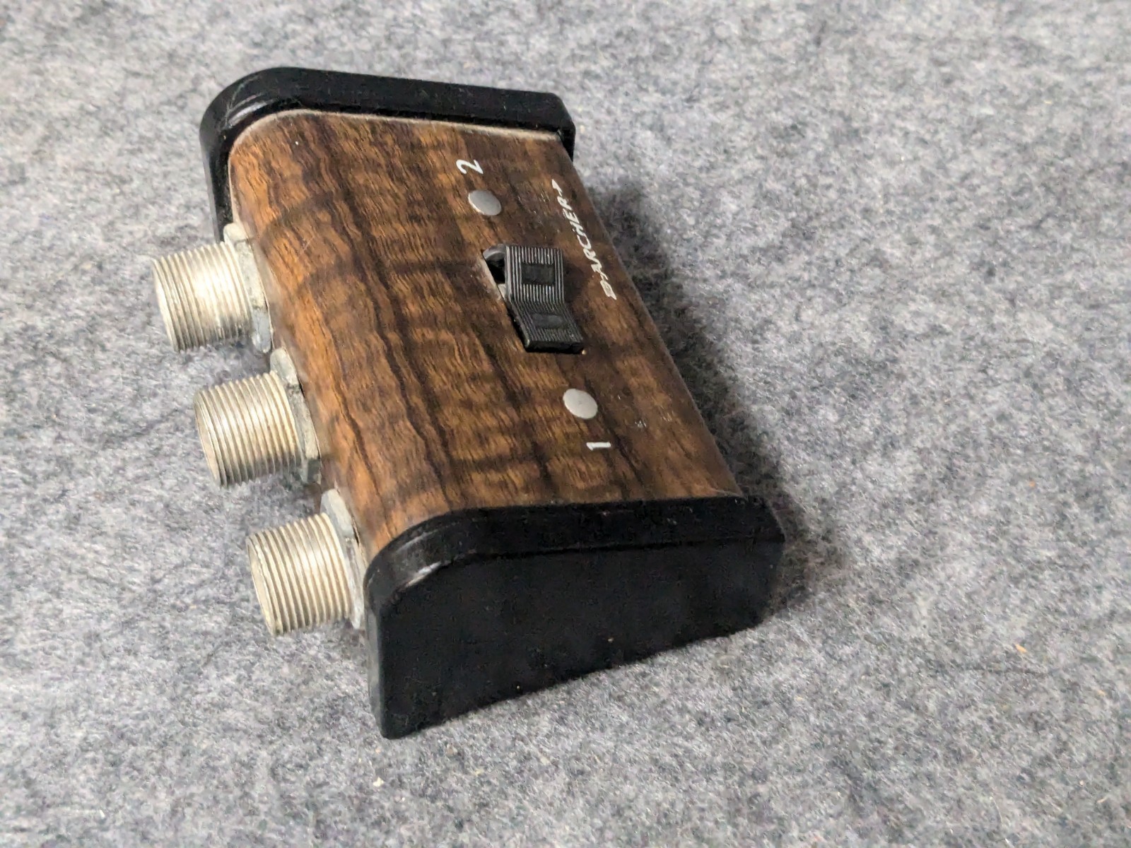 Archer (Radio Shack) 2-Position Antenna Coax Switch