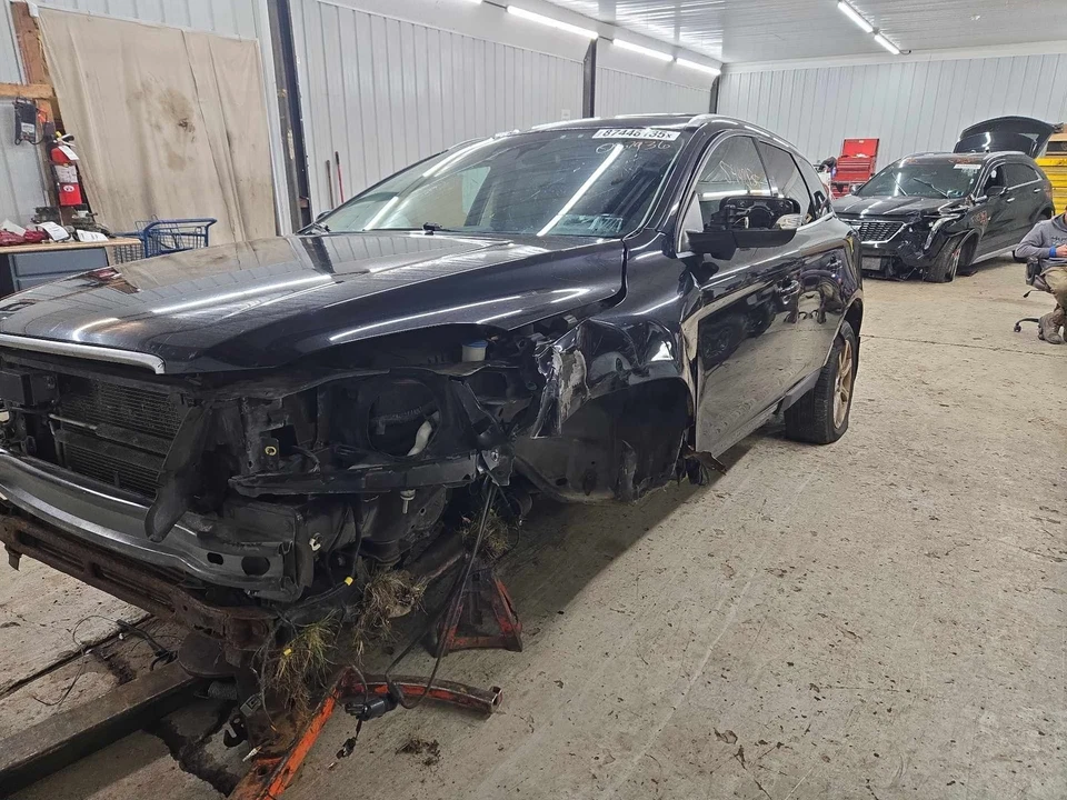 Used Fuel Tank fits: 2010 Volvo 60 SERIES 6 cylinder AWD Grade A - Image 2 of 4