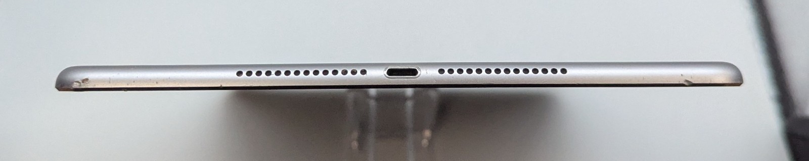 Apple iPad Air 2 128GB Wi-Fi 9.7" Space Grey Tablet iOS 15.8.3 (B) image 7