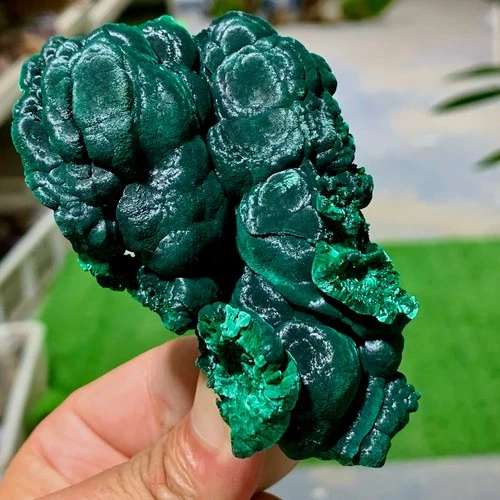 128g Natural glossy malachite cat eye transparent cluster crystal mineral