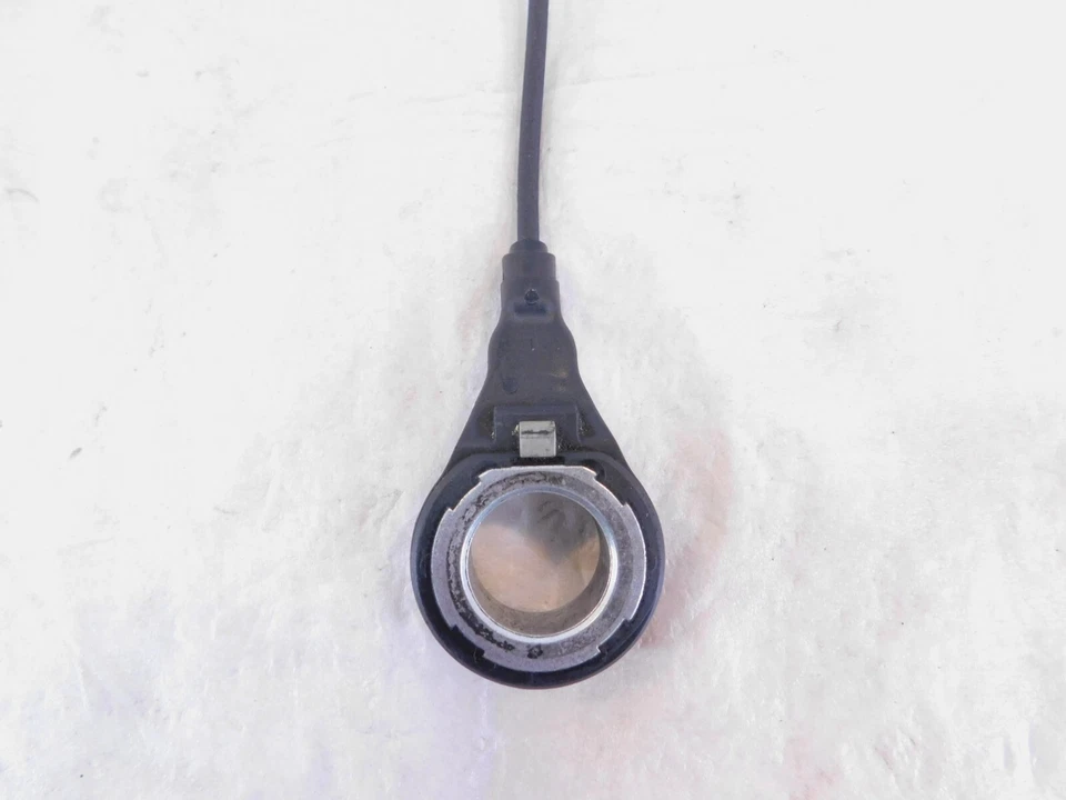Harley Davidson Touring Road Street & Electra Glide Rear Wheel ABS Sensor - Imagem 2 de 4