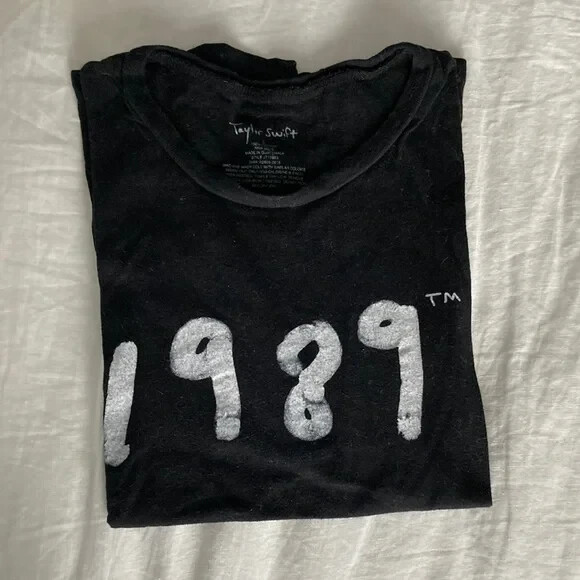 TAYLOR SWIFT 1989 TOUR BLACK TANK TOP SHIRT SIZE SMALL - OFFICIAL MERCH - RARE image 2