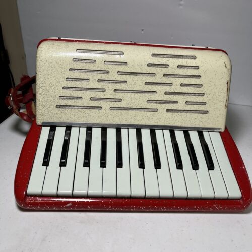 Fisarmonica vintage 1955 Noble 12 basso modello 6 con scheda di garanzia - Foto 18 di 19