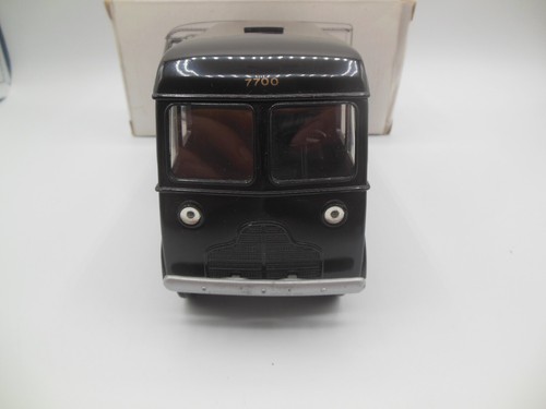 Herman Marketing UPS 1940 DVC Antikfahrzeuge United Paketservice Maßstab 1:28 - Bild 4 von 12