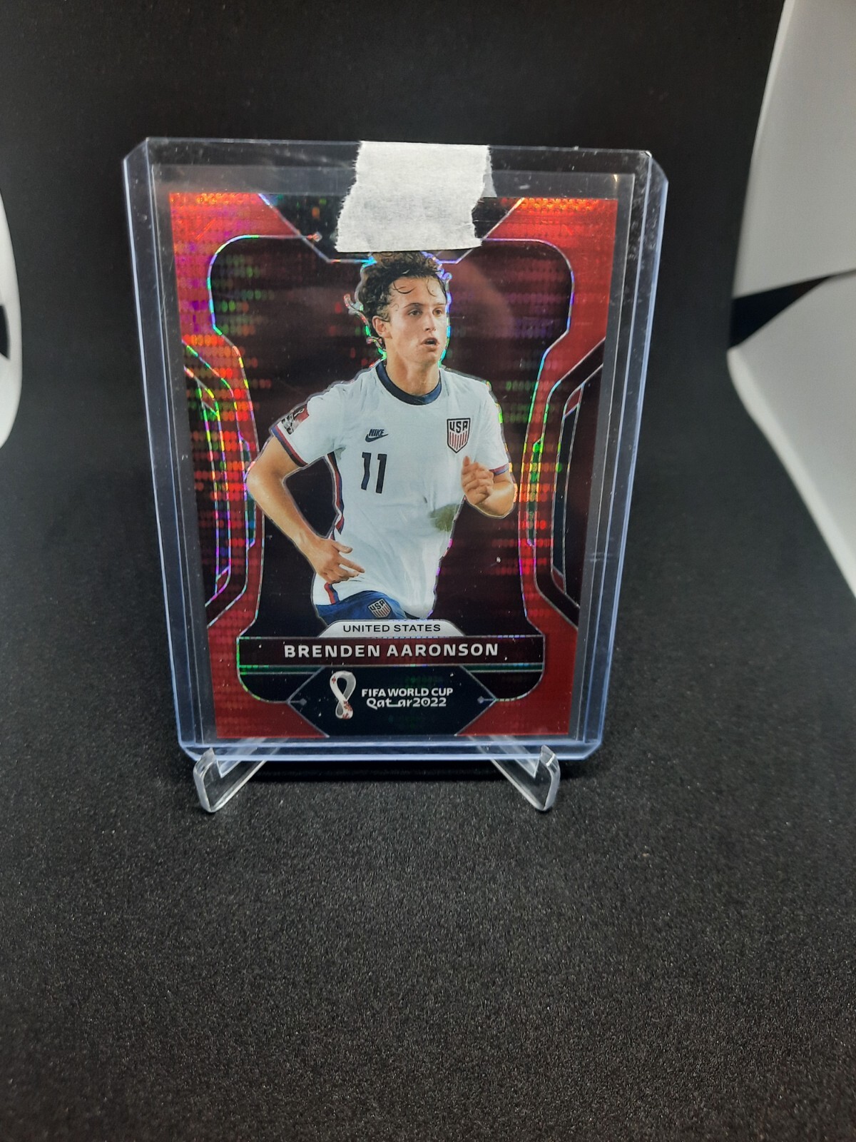 2022 Panini Prizm World Cup Qatar Red Breakaway Prizm /99 Brenden Aaronson #200