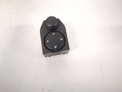 8D0959565A Schalter Spiegelverstellung 8D0 959 565 A  8D0959565A  DE2810971-47