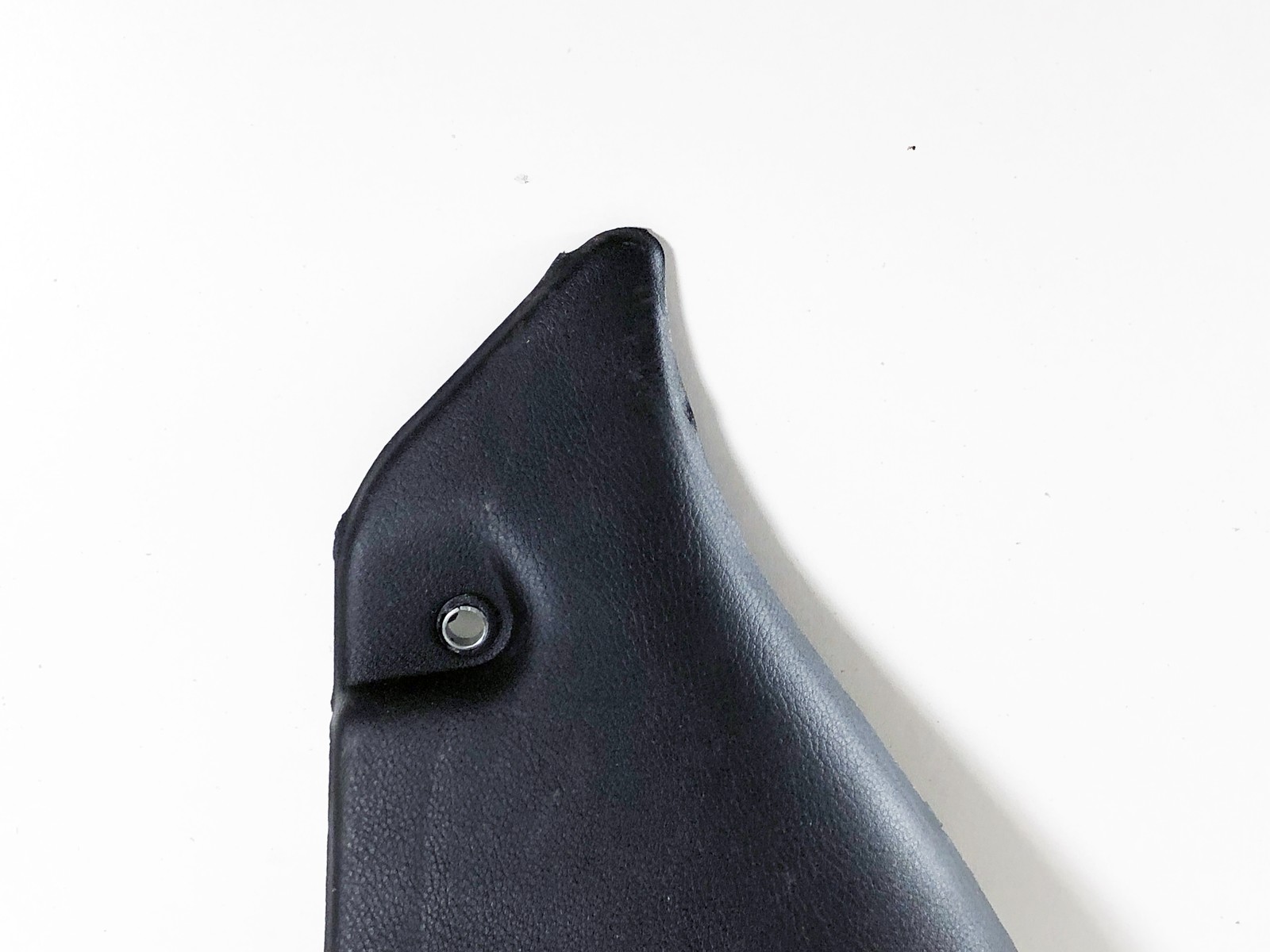 03-13 Maserati Quattroporte M139 Rear Right C Pillar Lower Trim NERO BLACK OEM 