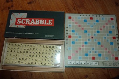 scrabble Familienspiel Spiel - NEU in OVP