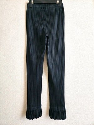 PLEATS PLEATS !　パープル パンツ サイズ4 イッセイミヤケ PLEATS BOTTOMS 1 – isseymiyake.com