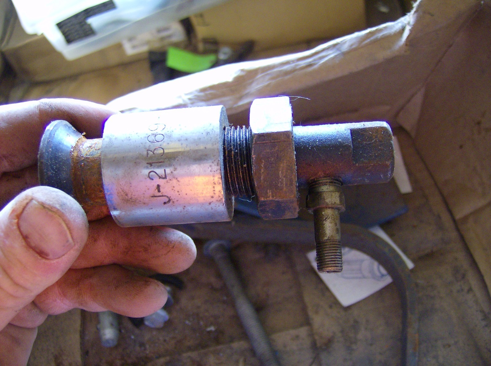 KENT MOORE J21369-5 J21369-2 TORQUE CONVERTOR LEAK TEST TOOL?