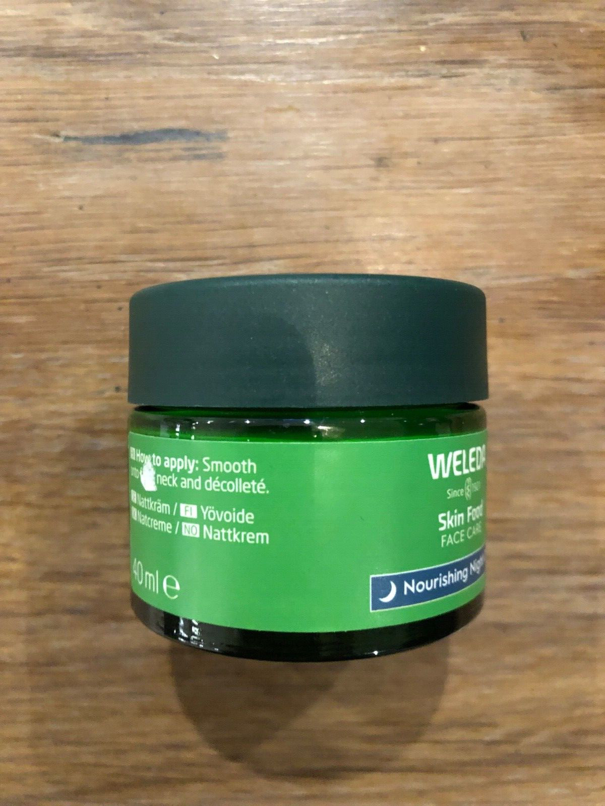 Weleda Skin Food Face Night Cream, Night Moisturiser for Dry Skin, Moisturising