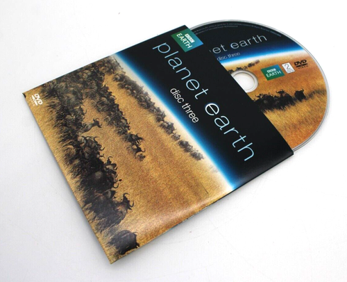 BBC Planet Earth Globe DVD Limited Edition Box Set with Picture Cards - Foto 16 di 23