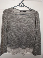 Doe & Rae Womens Sweater S Small Gray Long Sleeves Lace Trim