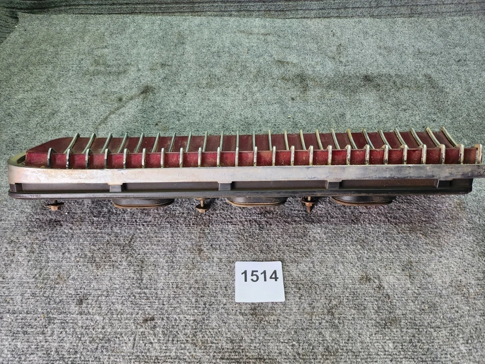 Luz trasera izquierda conductor OEM FORD 1969 Mercury Cougar C9WB-13441-C Foto 3 de 4