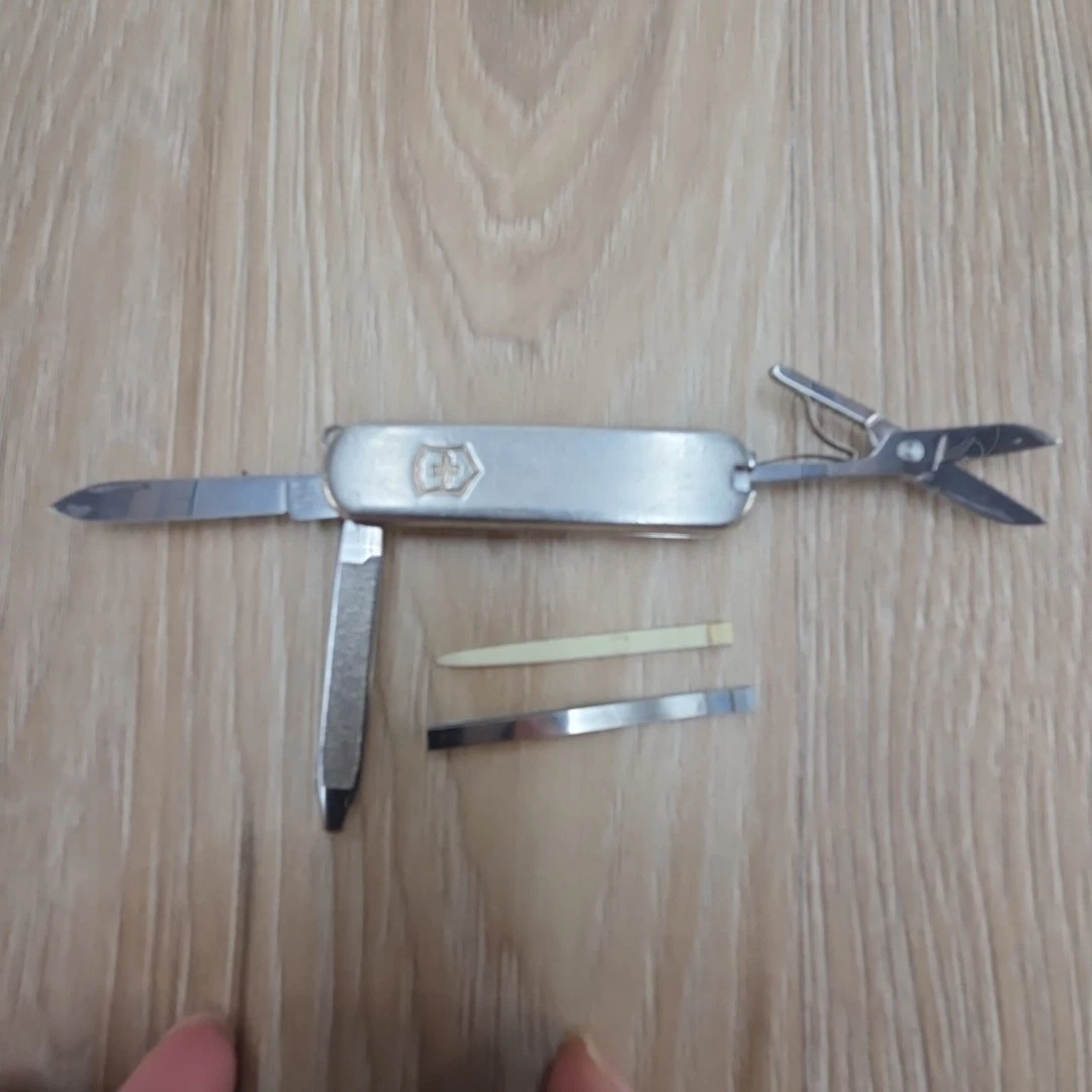 Victorinox 原始战术收藏品现代折叠刀| eBay