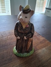 Beswick English Country Folk F ECF11 Lady Pig With Box & Papers  1138/2000