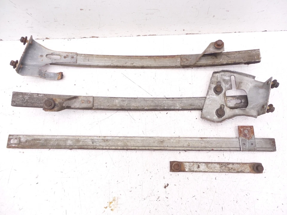 Juego completo de pistas de ventana Camaro Firebird 70-81 pista conductor pasajero original GM Foto 2 de 4