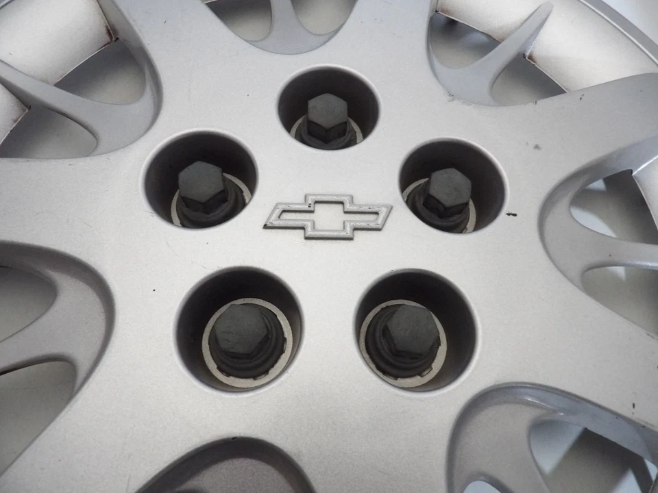 2000 2001 2002 2003 2004 2005-2011 Chevy Impala Monte Carlo 16” Bolt On Hubcap - Image 3 of 4