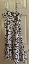 WHITE HOUSE BLACK MARKET Black & White Floral Fit N Flare Midi DRESS Size 10 NWT
