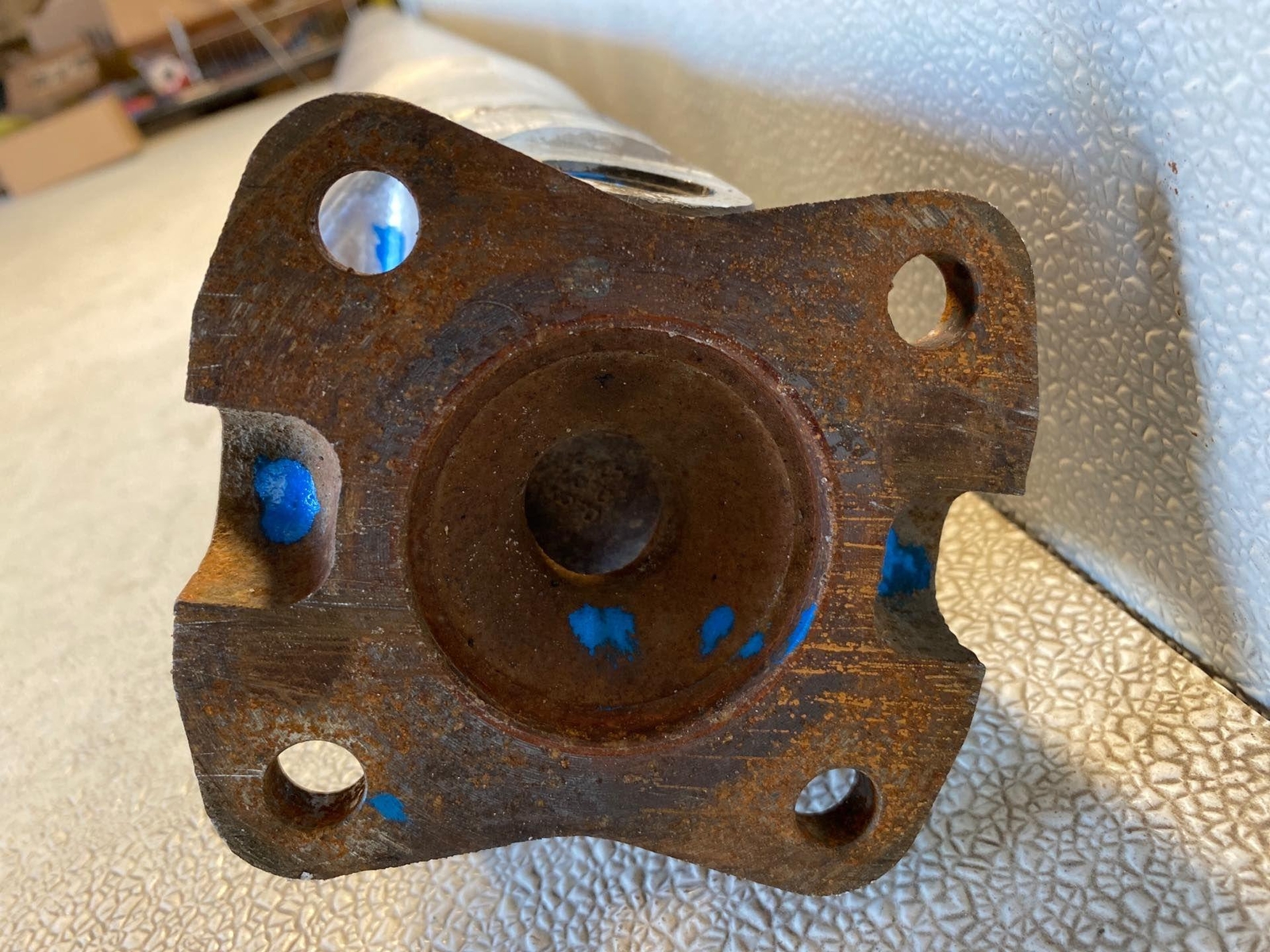 03 Ram 1500 Aluminum Driveshaft with Yoke P52105924AD Quad Cab 5.7  