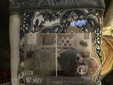 VCNY Home Essex 9 Piece Queen Comforter Set