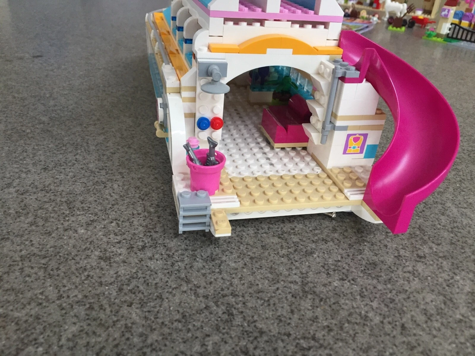 Picture 5 of 9