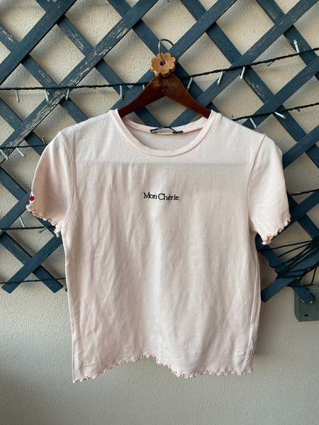 SPORTSGIRL T-Shirt Baby Pink Size M Lettuce Hem Cherry Embroidered French 90s