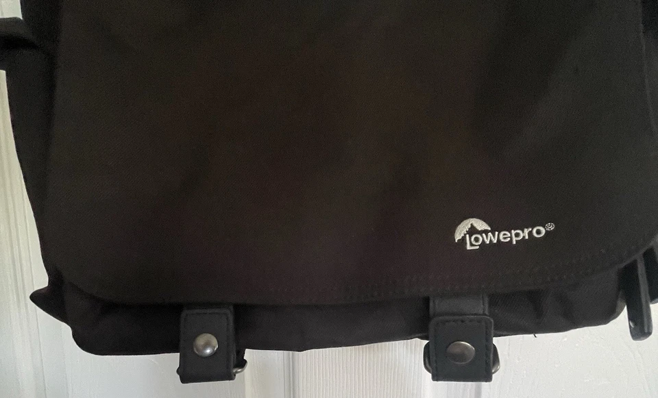 Bolso Drone Cámara Mensajero Lowepro Urban Reporter 150 Negro - Nuevo Foto 3 de 4