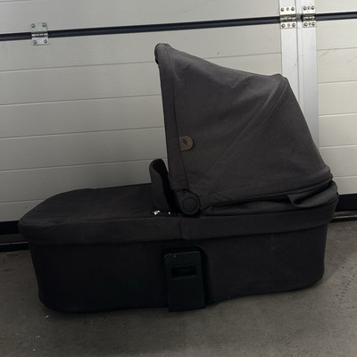 ABC desing / Babywanne Kinderwagenaufsatz für beby  bis 10 kg.  Schwarz