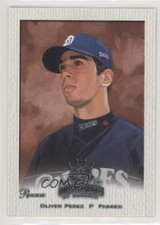 2002 Donruss Diamond Kings Rookie Oliver Perez #153 0j6