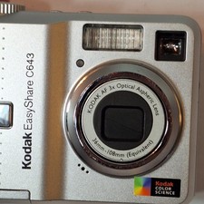 FOR PARTS OR REPAIR. Kodak EasyShare C643 6.1MP Digital Camera See Pics Desc.