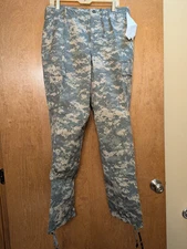 US Army Pants Combat Uniform Medium Regular Digital Camo ACU Flame Resistant NWT