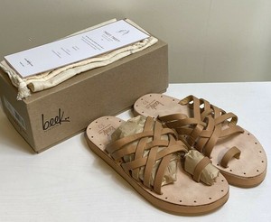 beek sandals