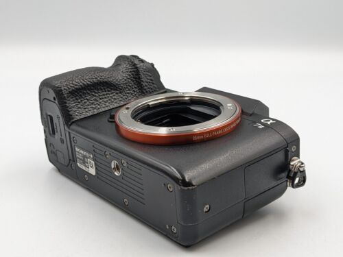 Sony Alpha a7 II 24.3MP Mirrorless Digital Camera Body ILCE7M2/B y175 - Picture 11 of 18