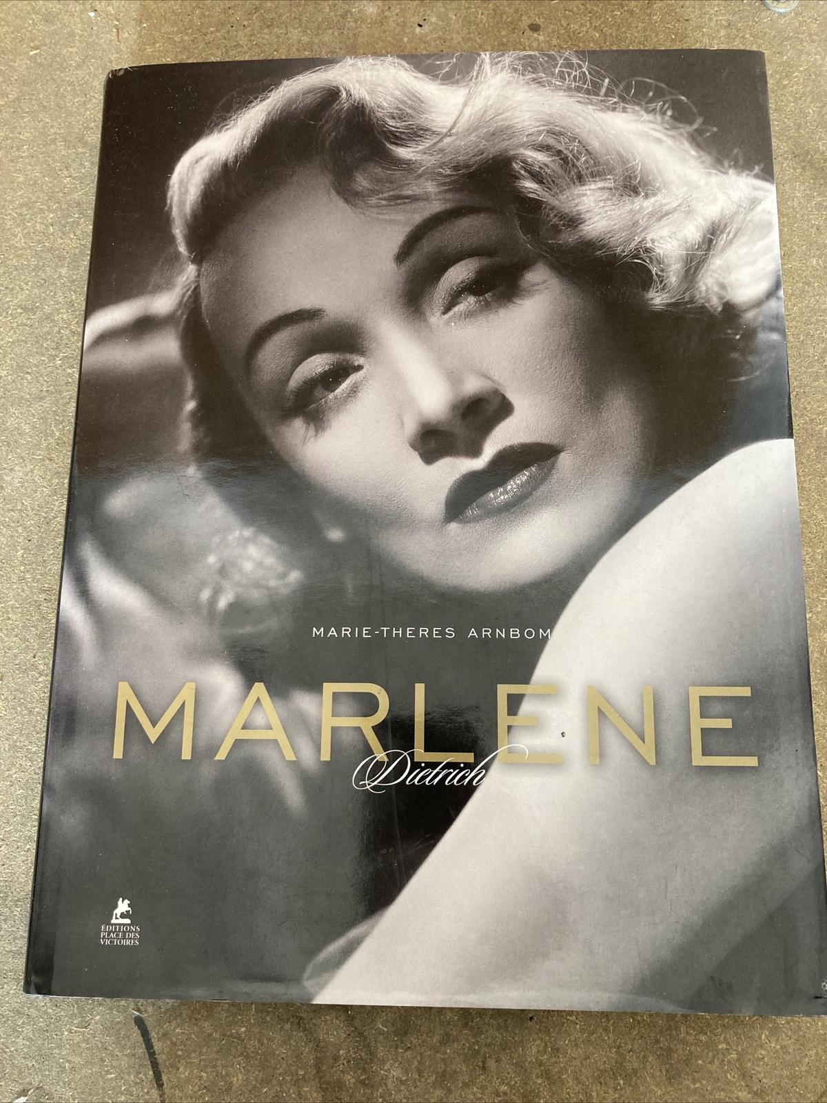 Book Marlene Dietrich